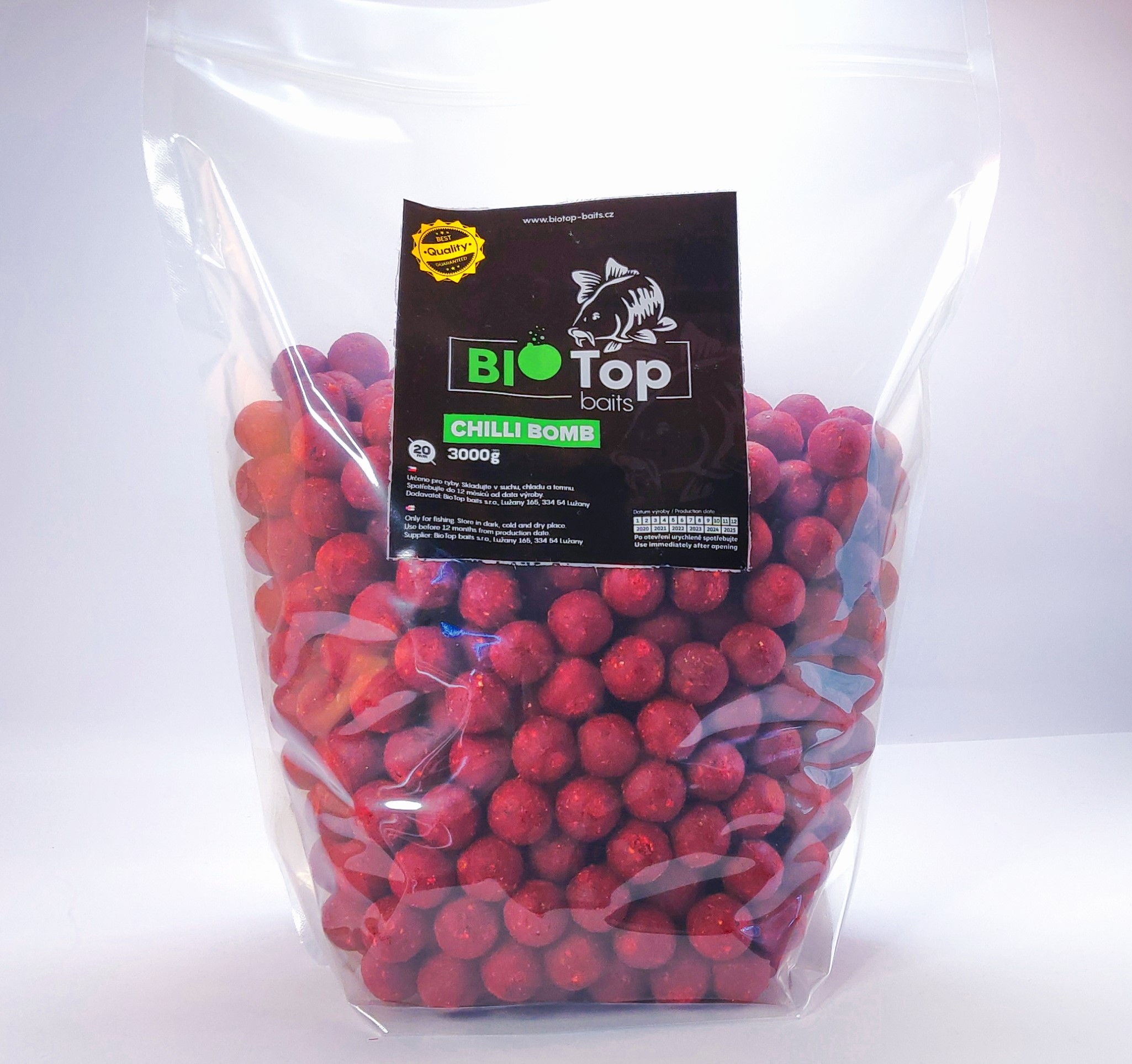 Boilies ChilliBomb ( Chilli / česnek / pepř )