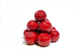 EcoBoost Boilies StrawberryCheesecake (Lesní jahoda / Cheesecake) - Ø 24 mm , 5 / 10 kg 
